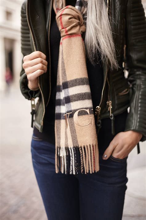 burberry festive scarf